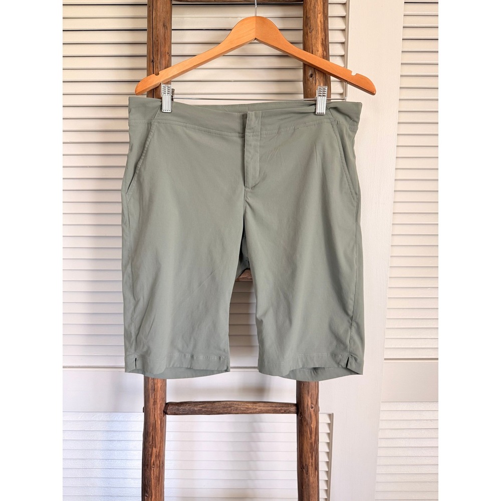 Columbia Shorts Womens 12 Sage Green Omni-Shield Hiking Outdoor